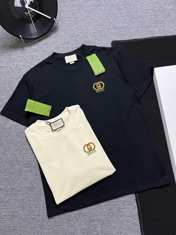 ブランドTシャツ正面デザイン